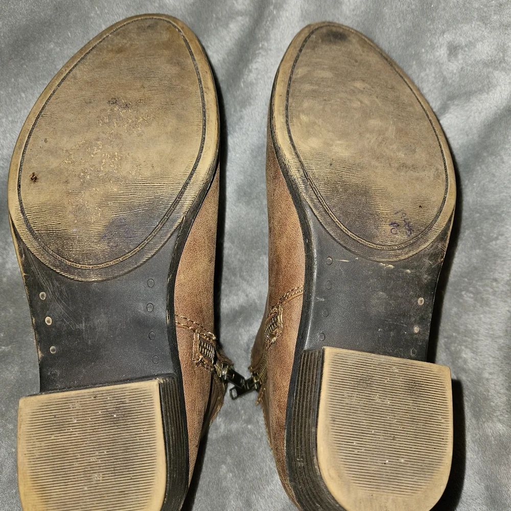 Madden Girl Tan Ankle Booties - Picture 4 of 4